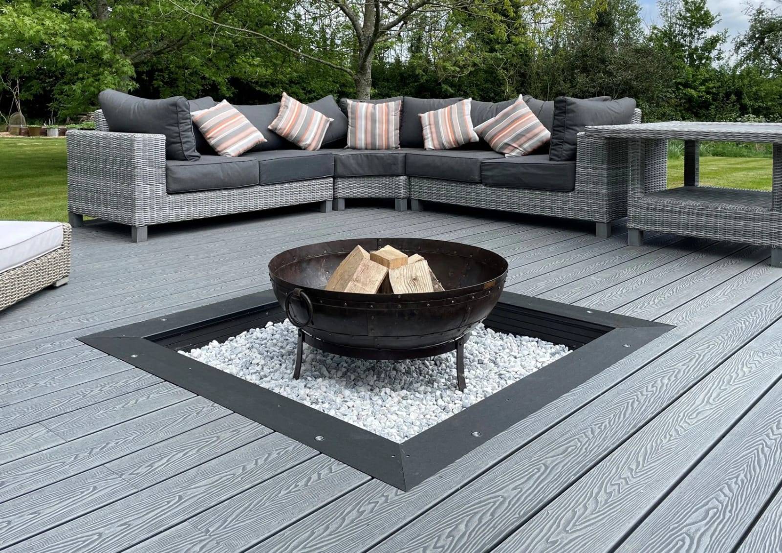 Tabla rustica deck WPC color gris piedra - Imagen 3
