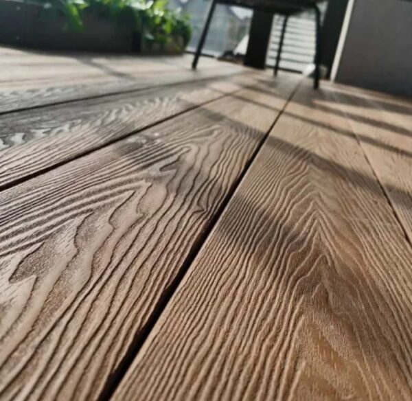 Tabla rustica deck WPC color café madera - Imagen 5