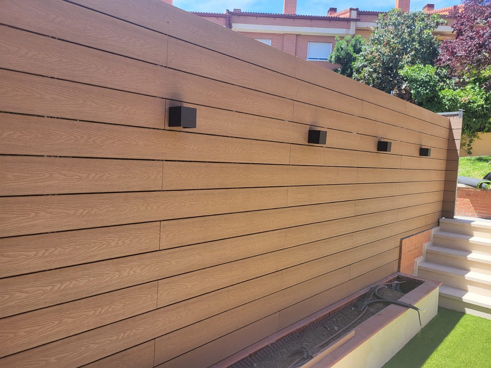 Corta Vista WPC  Color Cafe Madera - Imagen 2
