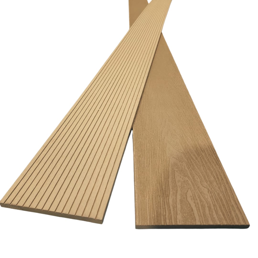 Corta Vista WPC  Color Cafe Madera